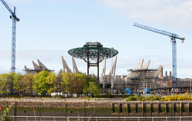 The Hydro roof is lowered into place