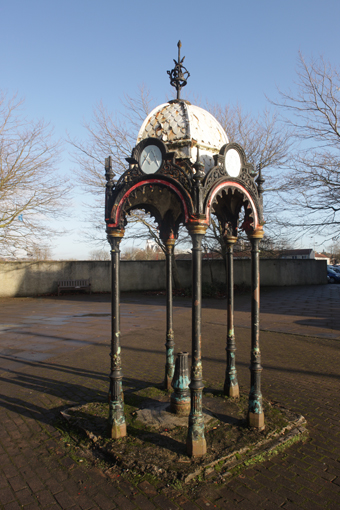 The Aitken Memorial fountain at Govan Cross